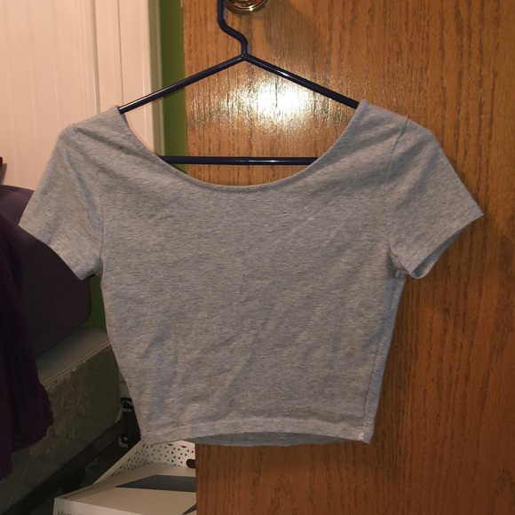 Gray croptop - Picture 2 of 3